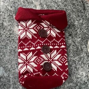 Bottle sweater